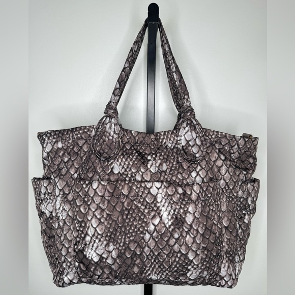 Marc by Marc Jacobs Large Snake Print Nylon Travel Bag - Picture 3 of 5